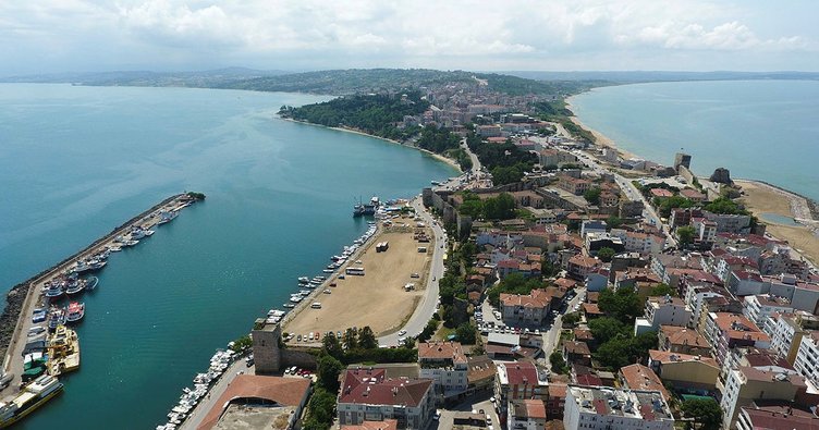 "Mutlu şehir" Sinop'ta sezonunun uzaması turizmcileri memnun ediyor